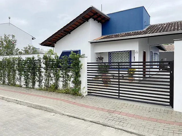 #28 - Casa para Venda em Balneário Piçarras - SC - 3