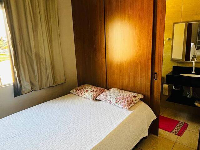 #33 - Apartamento para Venda em Barra Velha - SC - 2