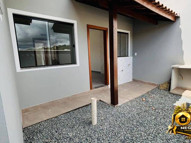 #46 - Casa para Venda em Barra Velha - SC