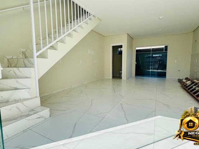 Casa para Venda em Balneário Piçarras - 2
